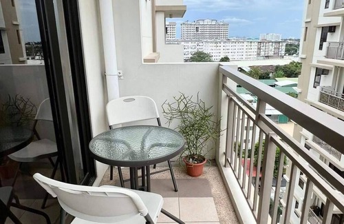 Paranaque Condo | Casa Andres - Resort Style Condo near airport with fast WIFI