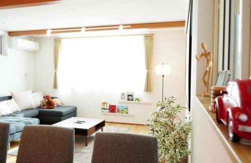 Kita Ward Apartment | Casa Antonio B 木の温もり 駅近&空港バス 駐車場付