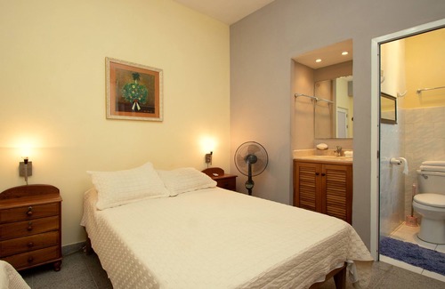 Centro Havana Bed & Breakfast | Casa Aurora y Mario