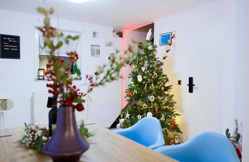 Lupeni Ski Chalet | Casa AVA