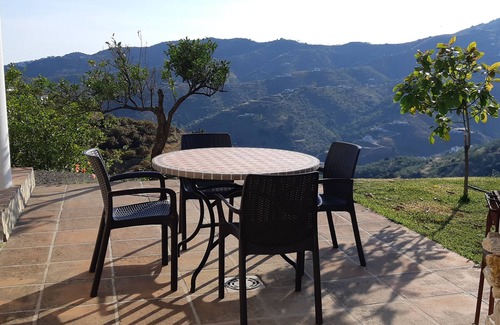 Competa House | Casa Azahara, 4 people, swimming pool, sauna, exceptional views