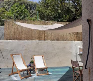 Banyuls-sur-Mer Apartment | Casa azul & blanca