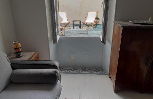 Banyuls-sur-Mer Apartment | Casa azul & blanca