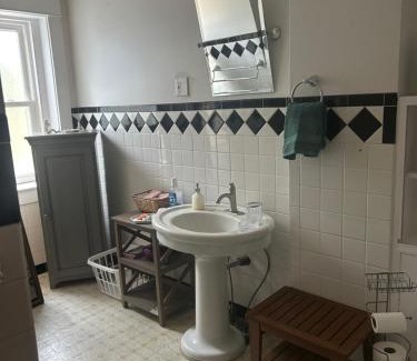 Hanover Place Villa | Casa Azul de VIDA