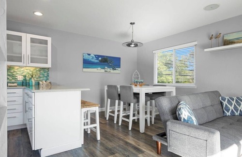 Rio del Mar House | Casa Azul- just blocks from Rio del Mar beach!