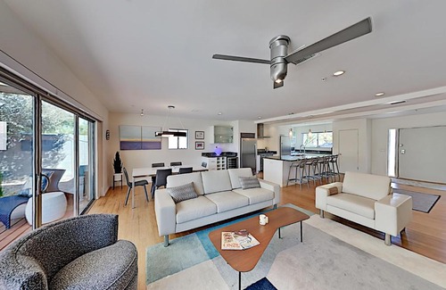 Parkcrest House | Casa Azul