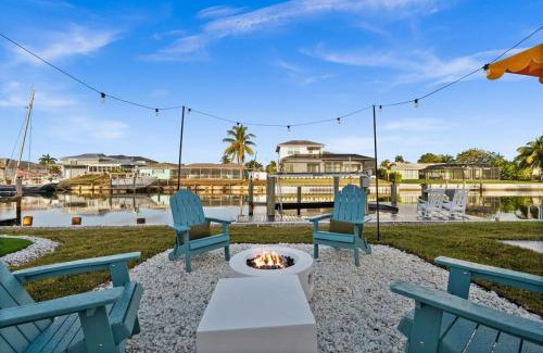 Marco Island Villa | Casa Azul - Waterfront, Hot Tub, Sauna, Heated Pool, Mini Golf, Arcade