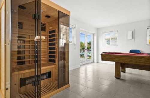 Marco Island Villa | Casa Azul - Waterfront, Hot Tub, Sauna, Heated Pool, Mini Golf, Arcade