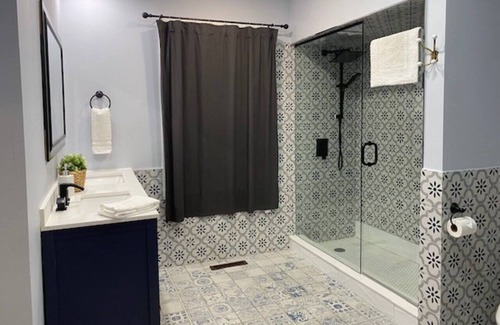 Leamington Cottage | Casa Azul : Your Lake Erie Cottage Oasis