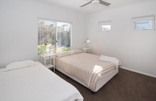 Dunsborough House | Casa Azzura - beachside entertainer