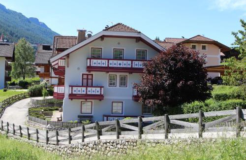 San Giovanni di Fassa Apartment | Casa Azzurra