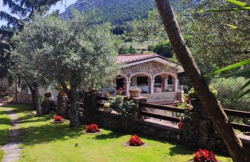 Dorgali House | Casa Bados