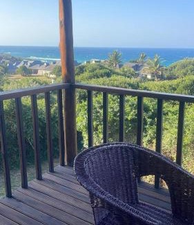 Zitundo House | Casa Baleia Azul 8A Ponta Mamoli