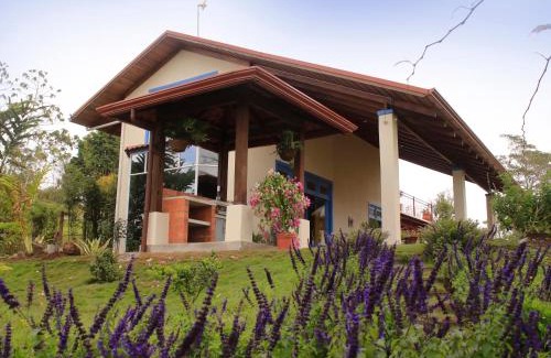 Orosi House | Casa Bartzis, Close to Orosi and Tapanti National Park
