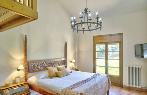 Sant Andreu de Llavaneres Villa | Casa Belle Aire - Five Bedroom Villa, Sleeps 16