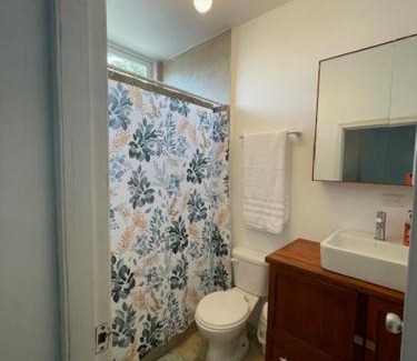 Crucita Bed & Breakfast | Casa Bella Bed & Breakfast