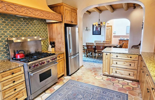 Arroyo Seco House | Casa Bella Compound- private yard- stream gourmet kitchen high speed internet