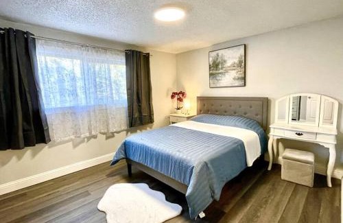 Federal Way Apartment | Casa Bella Homes - Top floor 2-BR 1 Bath Condo, Centrally located