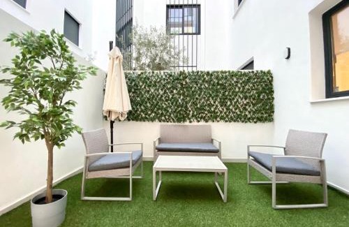 Plaza de Toros Vieja Apartment | CASA BELLA Málaga City Apartment