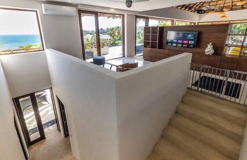 La Cruz de Huanacaxtle Villa | Casa Bella - Spectacular villa located in the exclusive Condominium Real del Mar