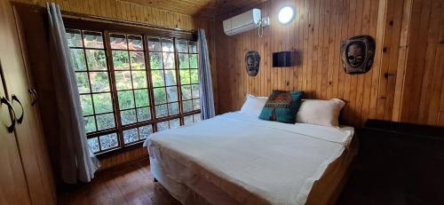 Lopes Ski Chalet | Casa Bella Ntsuty 21