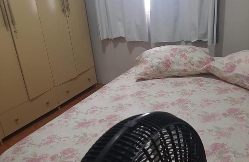 Penha House | Casa bem localizada! 1km da praia!
