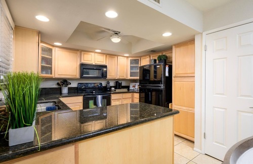 Paradise Valley Village Condo | CASA BIRDIE-Anasazi Village-Amazing views of Stone Creek Golf Course
