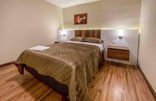 Monay Apartment | Casa Blanca Host