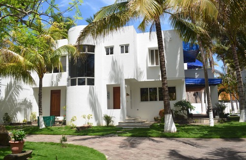 Costa Del Sol House | Casa Blanca Ocean Front