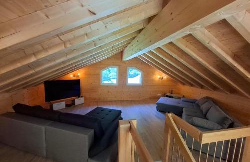 Selma House | Casa Bluette