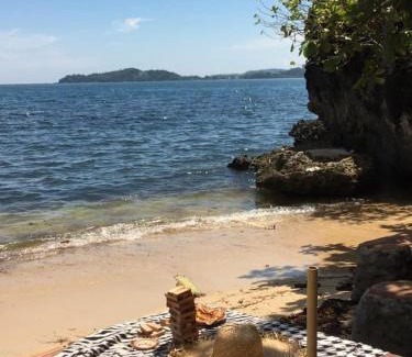 Alaminos Cabin | CASA BOLO IN ALAMINOS with HIDDEN WHITE BEACH near 100 Islands