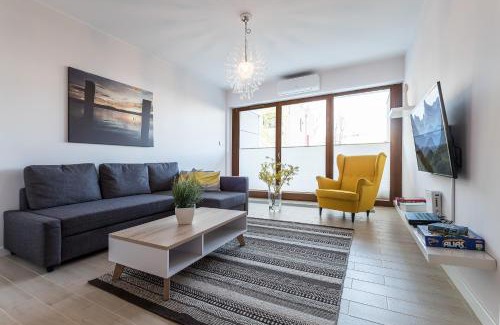 Sielce Apartment | Casa Bonita Warsaw