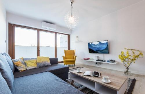 Sielce Apartment | Casa Bonita Warsaw