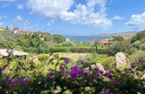 Villaggio Piras House | Casa Bougainvillea