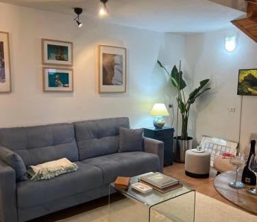 Villaggio Piras House | Casa Bougainvillea