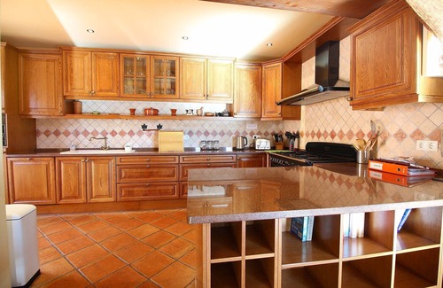 Carvoeiro Villa | Casa Bruella - Walk to beach, Pool, WiFi and BBQ