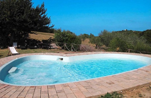 Gabicce Mare Apartment | Casa by Sea in a Quiet Cove