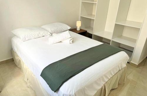 Cancun House | Casa Cómoda en Privada con Canchas y Alberca