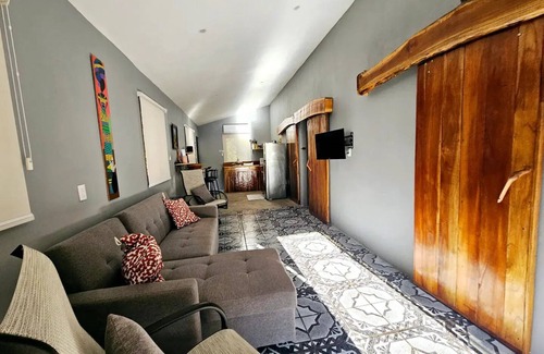 Las Lomas Apartment | Casa Cariad *Cottage house near Playa Bejuco*nn