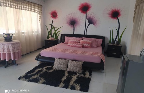 Caucasia Cabin | Casa Campo Emaus