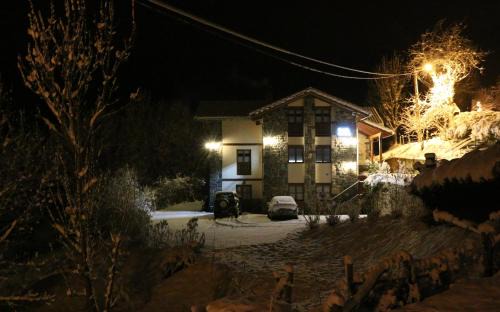 Pembes House | Casa Carielda