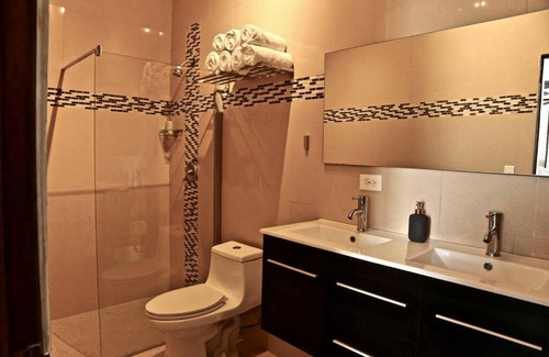 Culebra Pueblo Apartment | Casa Carmen Culebra- Suez