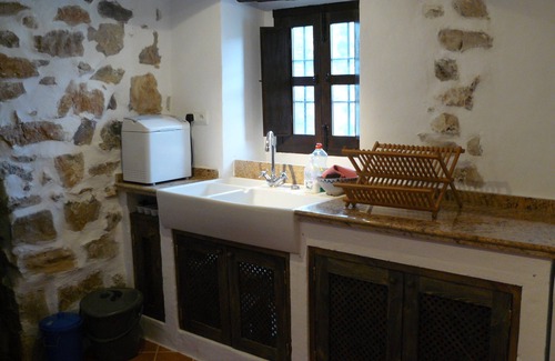 Algarinejo House | Casa Cerretillo, "A slice of paradise" Rural White House with Modern Luxuries
