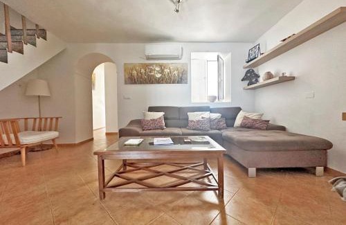 Constantina House | Casa Cerro Luna
