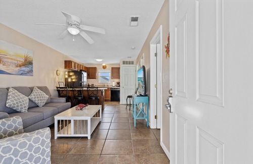 Ono Island Condo | Casa Ceylon Gulf Shores: 2-bedroom condo steps away from the beach