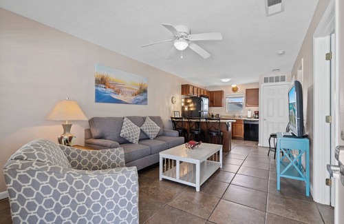 Ono Island Condo | Casa Ceylon Gulf Shores: 2-bedroom condo steps away from the beach