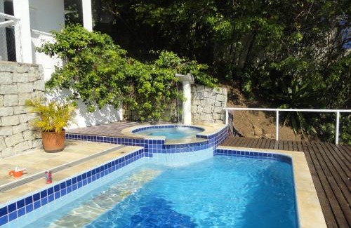 Feiticeira House | Casa Cinematográfica de frente pro mar FEITICEIRA