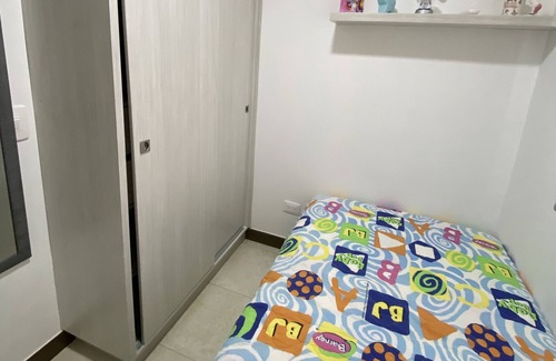 Roldanillo House | Casa Climatizada a 10 Minutos del Parque Principal