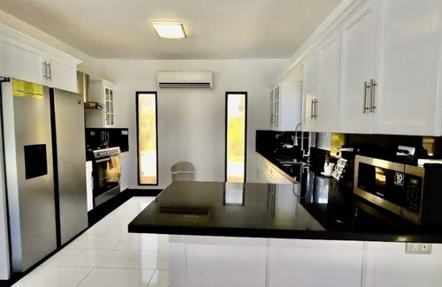 La Mulata Villa | CASA COCO-ELROY Oceanview, Premium 4 Bedroom @ Casa Linda