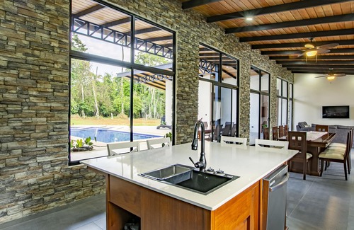Barrio Pilo House | Casa Colibri Coqueta